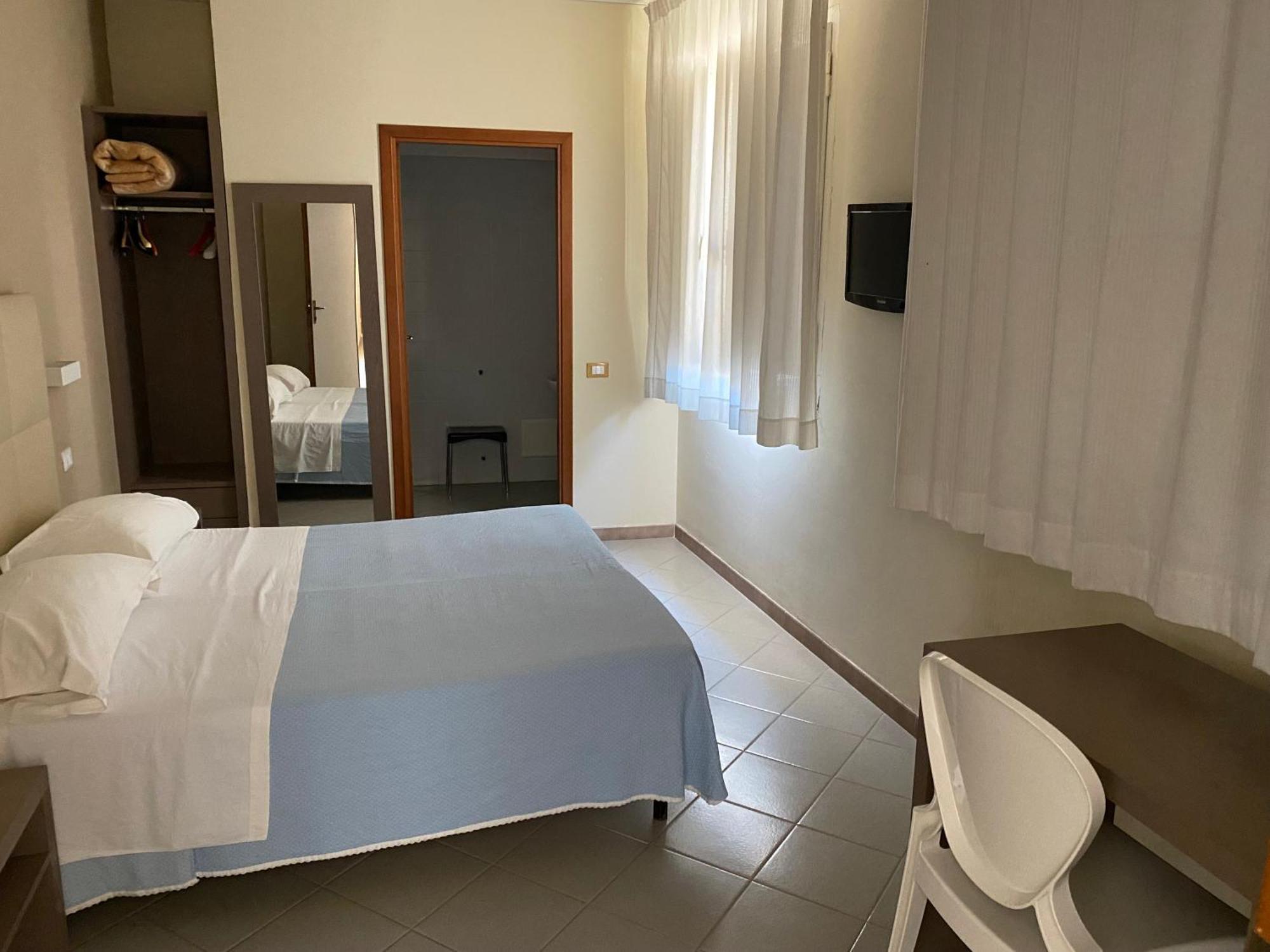 Hotel Moderno Trapani Kültér fotó