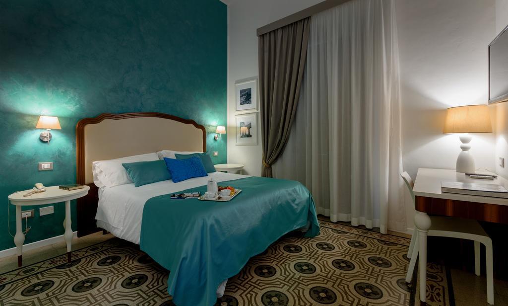 Hotel Moderno Trapani Kültér fotó