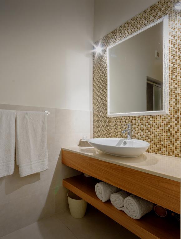 Hotel Moderno Trapani Kültér fotó